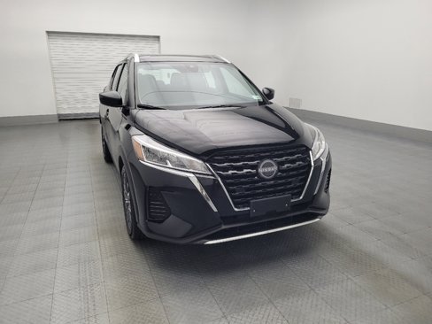 Used 2024 Nissan Kicks SV image 14
