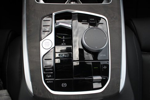 New 2026 BMW X7 M60i image 33