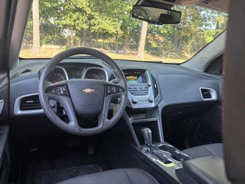 Used 2017 Chevrolet Equinox LS image 13