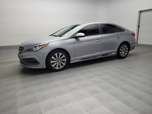 Used 2015 Hyundai Sonata Sport w/ Option Group 03 image 2