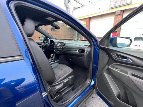 Used 2022 Chevrolet Equinox RS w/ LPO, Floor Liner Package image 19