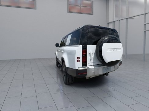 New 2025 Land Rover Defender 130 S image 7