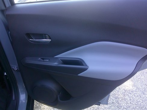 Used 2023 Nissan Kicks SR w/ SR Premium Package image 18