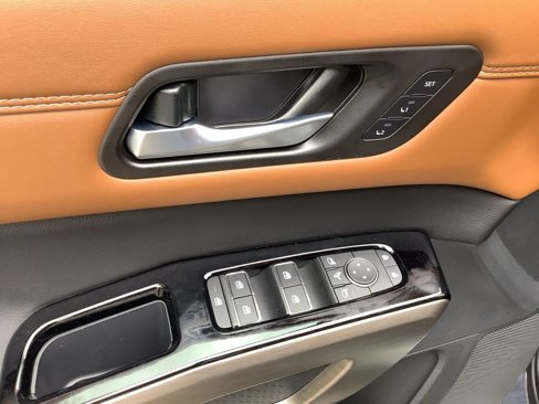 New 2025 Nissan Pathfinder Platinum image 23