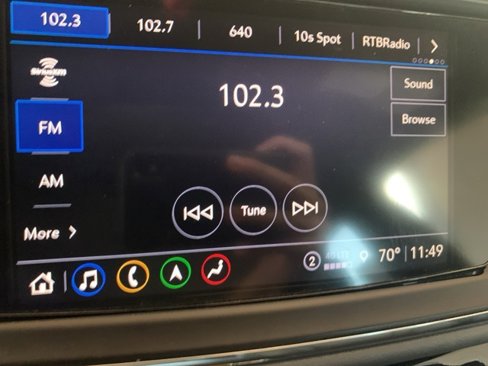 Used 2024 Buick Enclave Premium image 9