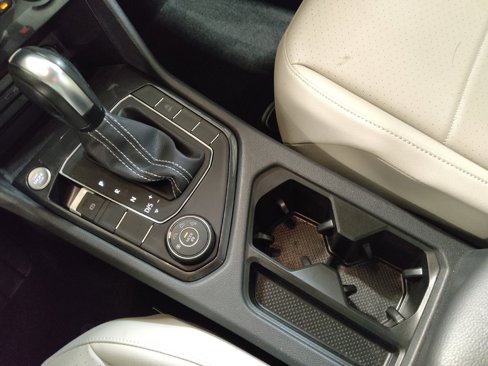 Used 2021 Volkswagen Tiguan SEL image 26