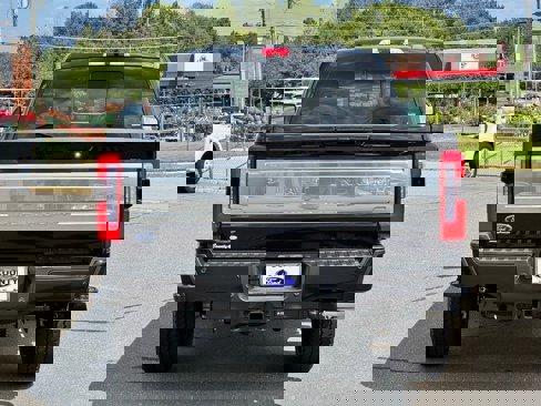 New 2025 Ford F250 Platinum w/ Platinum Plus Package image 11