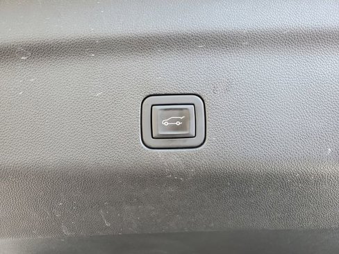 Certified 2023 GMC Yukon Denali w/ LPO, Floor Liner Package image 9