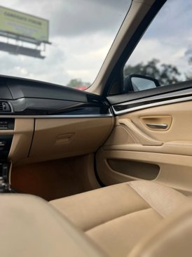 Used 2011 BMW 535i xDrive Sedan image 11