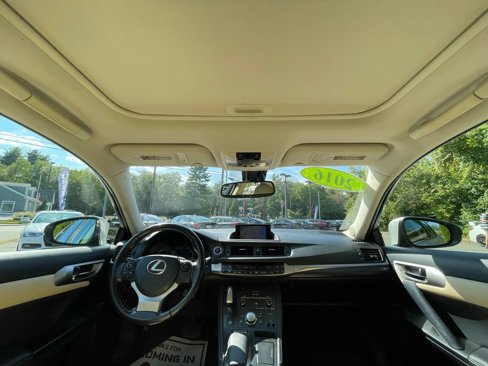 Used 2016 Lexus CT 200h image 26