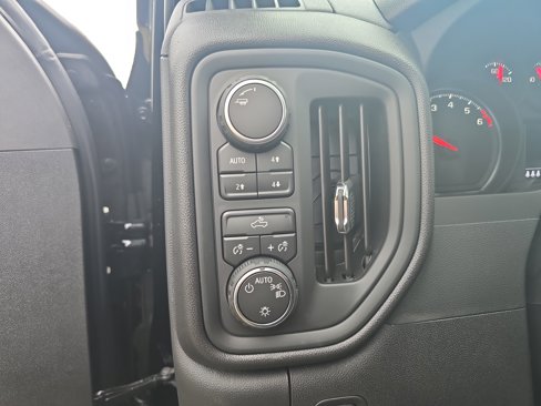 New 2026 Chevrolet Silverado 1500 Custom Trail Boss w/ Midnight Edition image 19