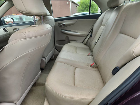 Used 2013 Toyota Corolla LE Special Edition image 19