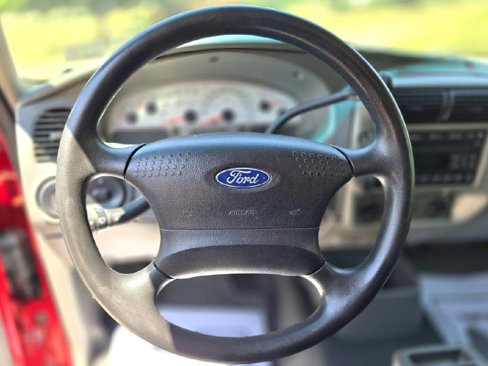 Used 2005 Ford Explorer Sport Trac XLS image 18