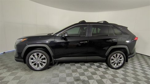 Used 2025 Toyota RAV4 Limited image 7
