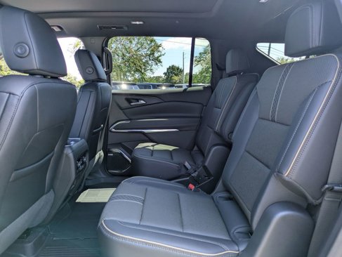 New 2026 Chevrolet Traverse High Country w/ LPO, Floor Liner Package image 28