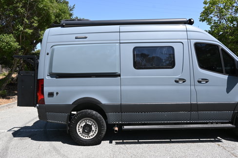 Used 2019 Mercedes-Benz Sprinter 4x4 144 w/ Premium Plus Package image 20