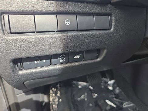New 2026 Nissan Rogue SV image 14