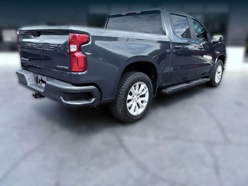 Used 2022 Chevrolet Silverado 1500 Custom image 5