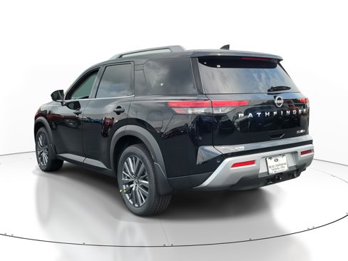 New 2025 Nissan Pathfinder SL image 3