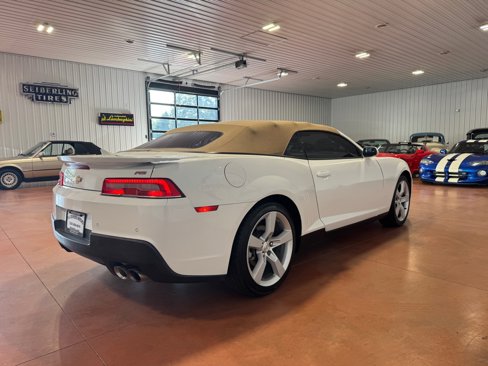 Used 2015 Chevrolet Camaro LT w/ RS Package image 9