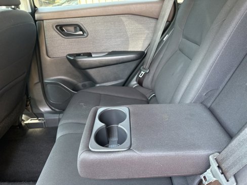 Used 2023 Nissan Rogue S image 25
