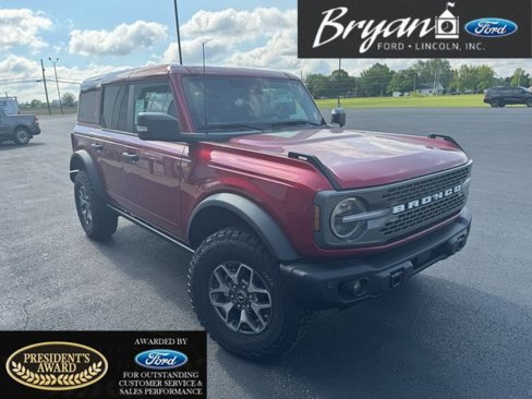 New 2025 Ford Bronco Badlands image 1