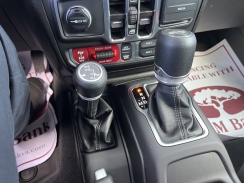 New 2025 Jeep Wrangler Unlimited Rubicon image 24
