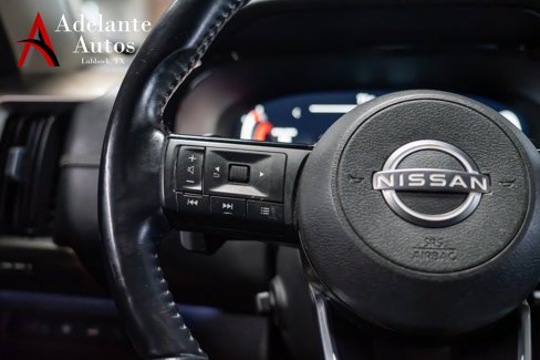 Used 2022 Nissan Pathfinder Platinum w/ Cargo Package image 15