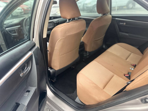 Used 2016 Toyota Corolla LE image 18
