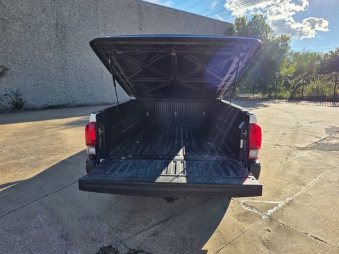 Used 2020 Toyota Tacoma SR image 7