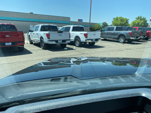 New 2025 Ford F350 4x4 Crew Cab Super Duty image 8
