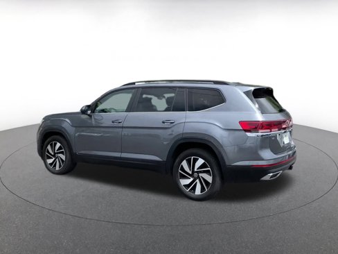 Used 2024 Volkswagen Atlas SE image 10