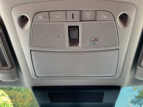 Used 2024 Nissan Armada SL w/ Captain's Chairs Package image 22
