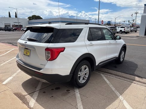 Used 2024 Ford Explorer XLT w/ Equipment Group 202A image 6