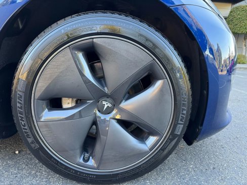 Used 2020 Tesla Model 3 Standard Range Plus image 18