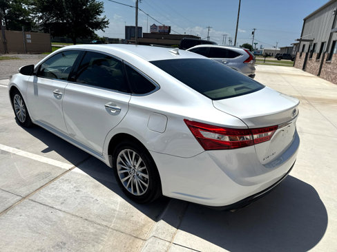 Used 2018 Toyota Avalon Limited w/ Carpet Mat Package image 12