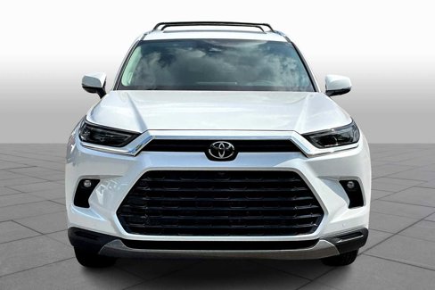 New 2025 Toyota Grand Highlander AWD image 3