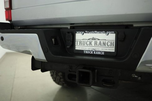 Used 2022 Ford F350 XLT w/ Camper Package image 11