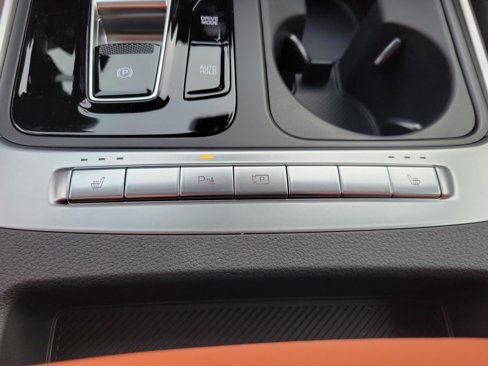 New 2026 Kia Carnival EX image 16