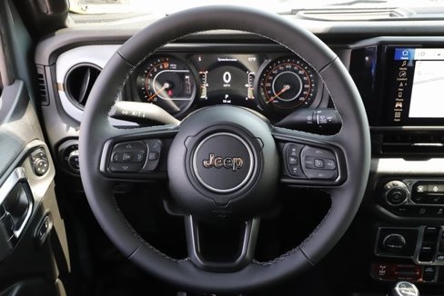 New 2025 Jeep Gladiator Willys image 22