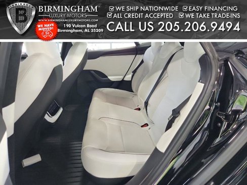 Used 2022 Tesla Model S Plaid image 1