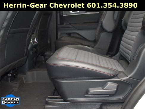 Used 2025 Ford Explorer ST-Line w/ Premium Package image 14