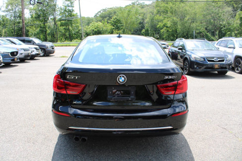 Used 2018 BMW 330i Gran Turismo xDrive image 9