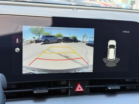 Certified 2025 Kia Sportage SX image 17
