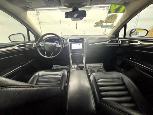 Used 2019 Ford Fusion SEL image 9
