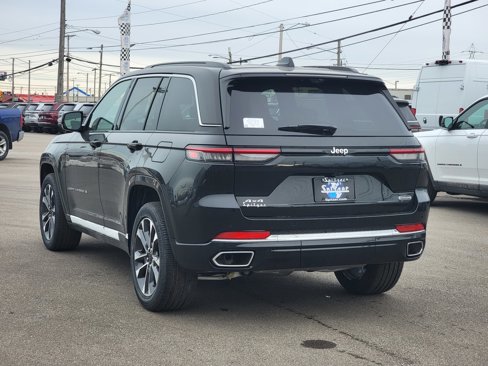 New 2025 Jeep Grand Cherokee Overland w/ Luxury Tech Group IV image 7