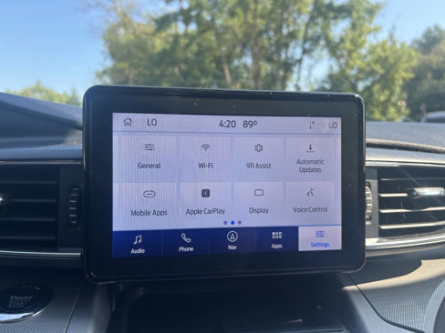 Used 2022 Ford Explorer XLT w/ Equipment Group 202A image 24