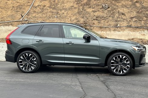 New 2026 Volvo XC60 T8 Ultra image 4