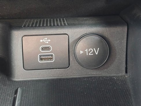 Used 2024 Ford Escape ST-Line image 31