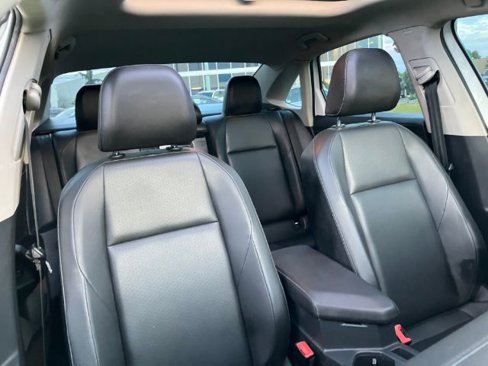 Used 2019 Volkswagen Jetta SEL image 45